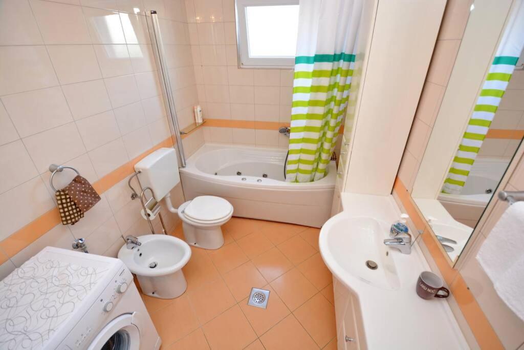 Premium Apartment Vicky 扎达尔 外观 照片