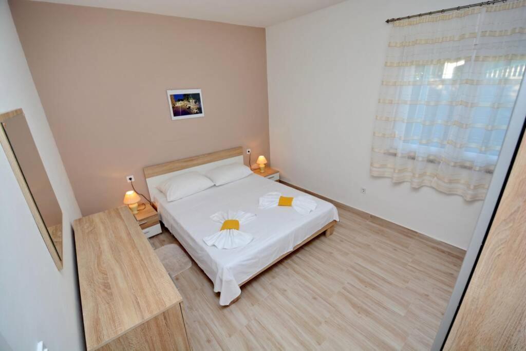 Premium Apartment Vicky 扎达尔 外观 照片